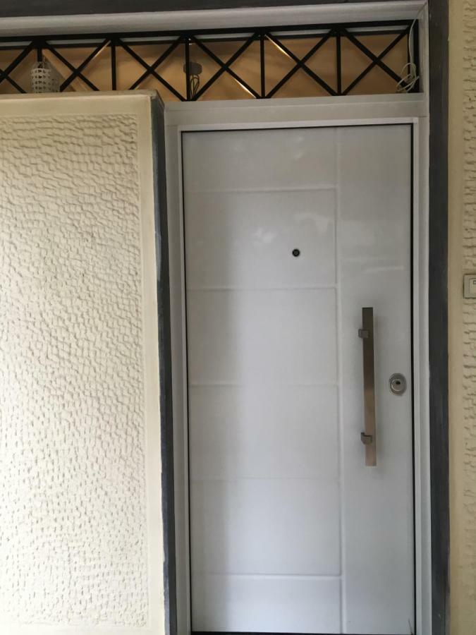 Anastasis Apartment In Palaio Faliro Athen Exterior foto